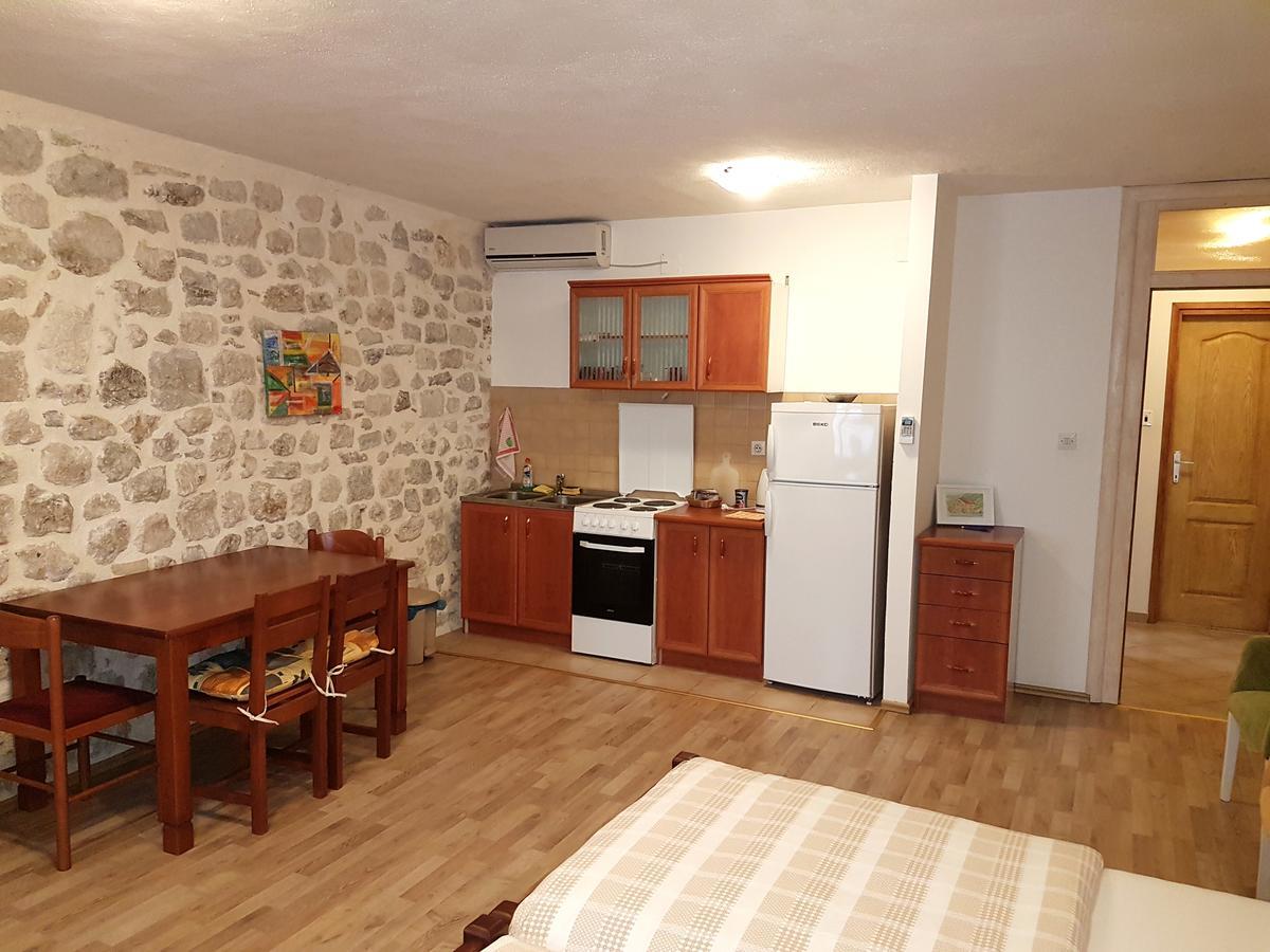 Apartments Historic Stone House Kotor Buitenkant foto