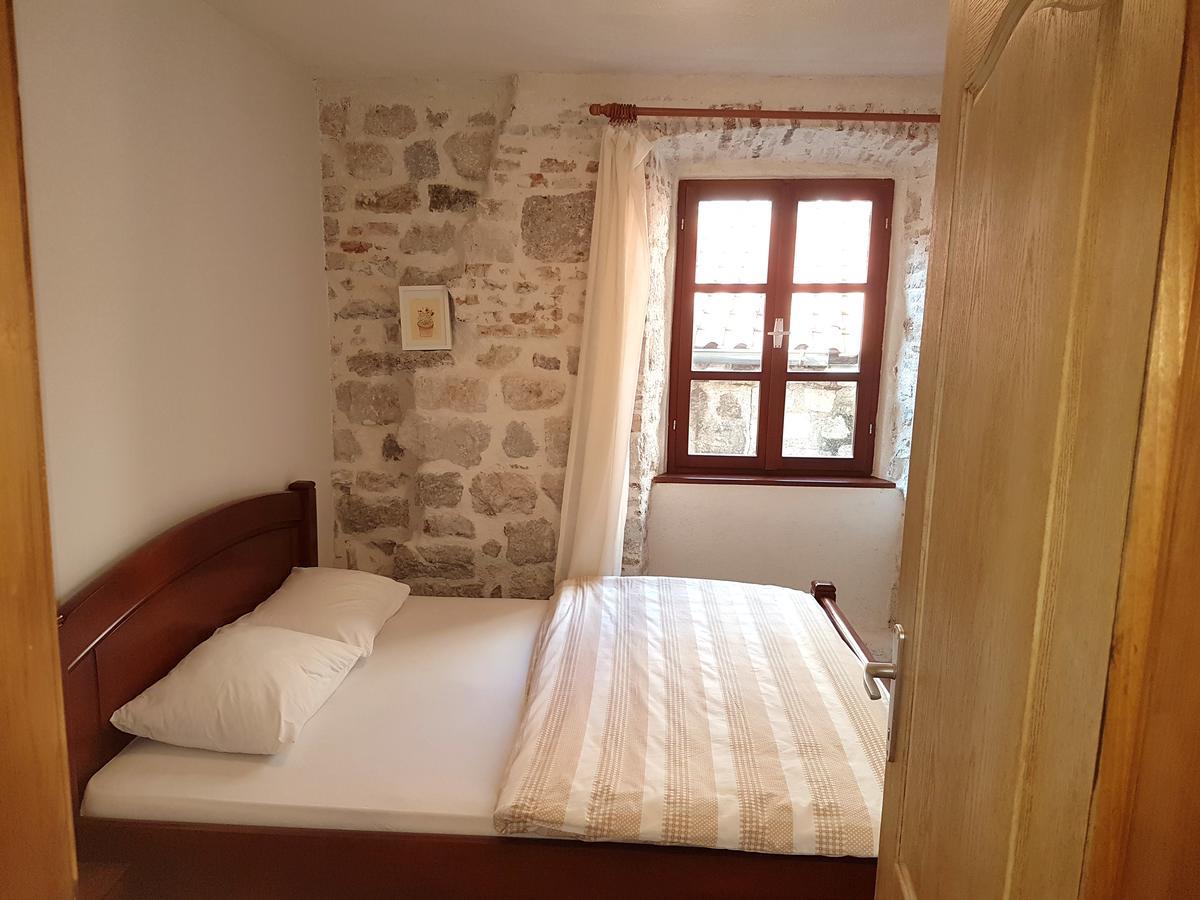 Apartments Historic Stone House Kotor Buitenkant foto