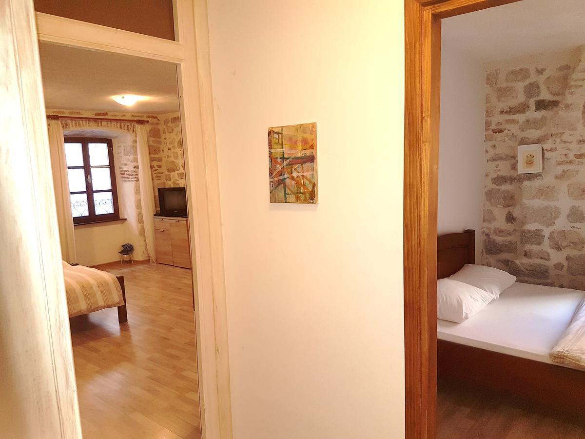 Apartments Historic Stone House Kotor Buitenkant foto